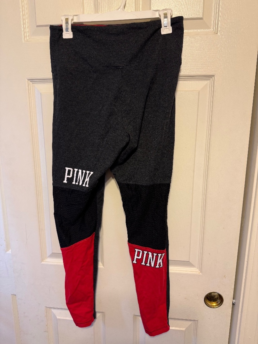 Womens Victoria Secret Pink Leggings LARGE red and black